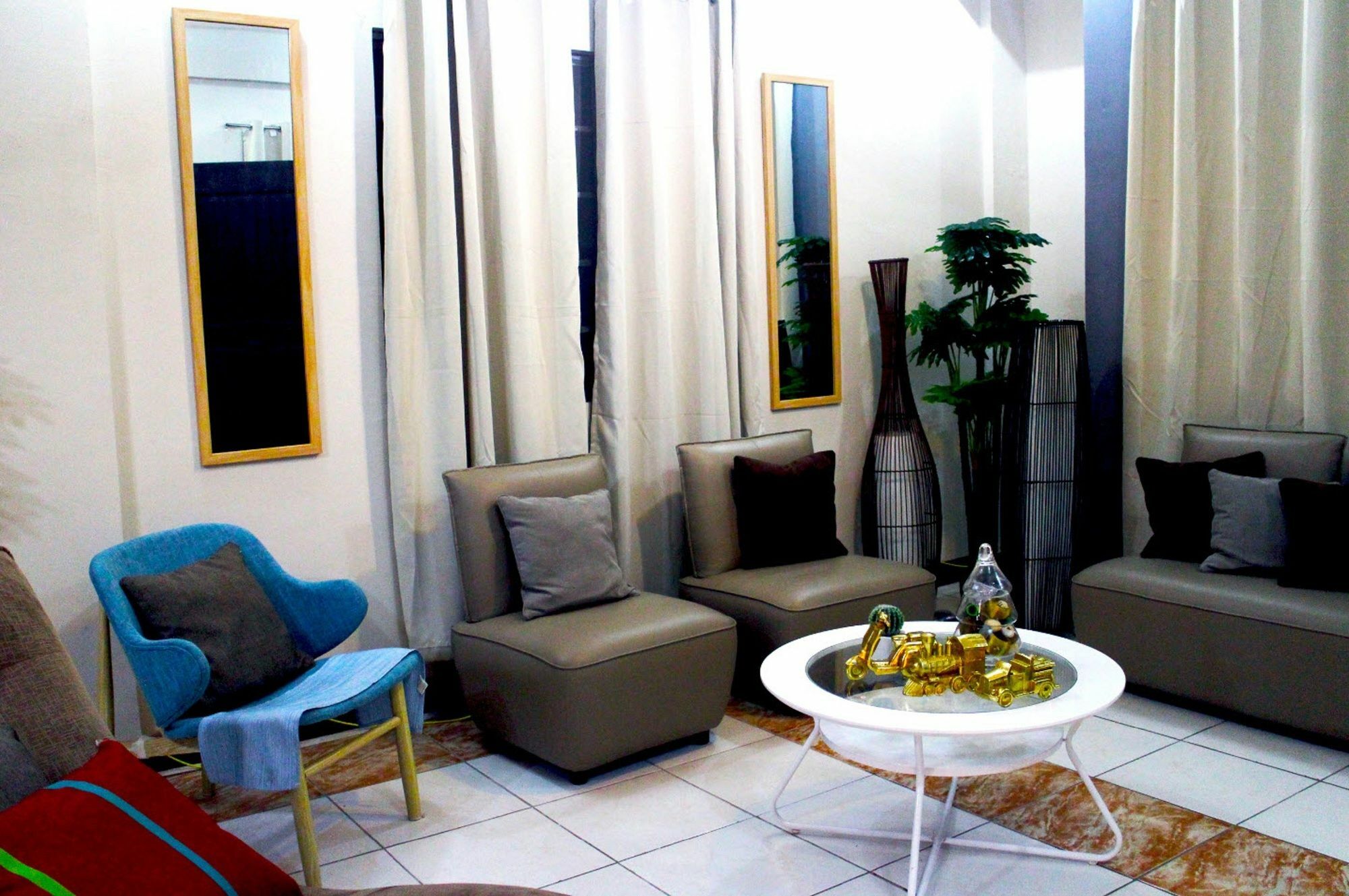 Tagaytay Modern Guesthouse - City Center Tagaytay City Exterior foto